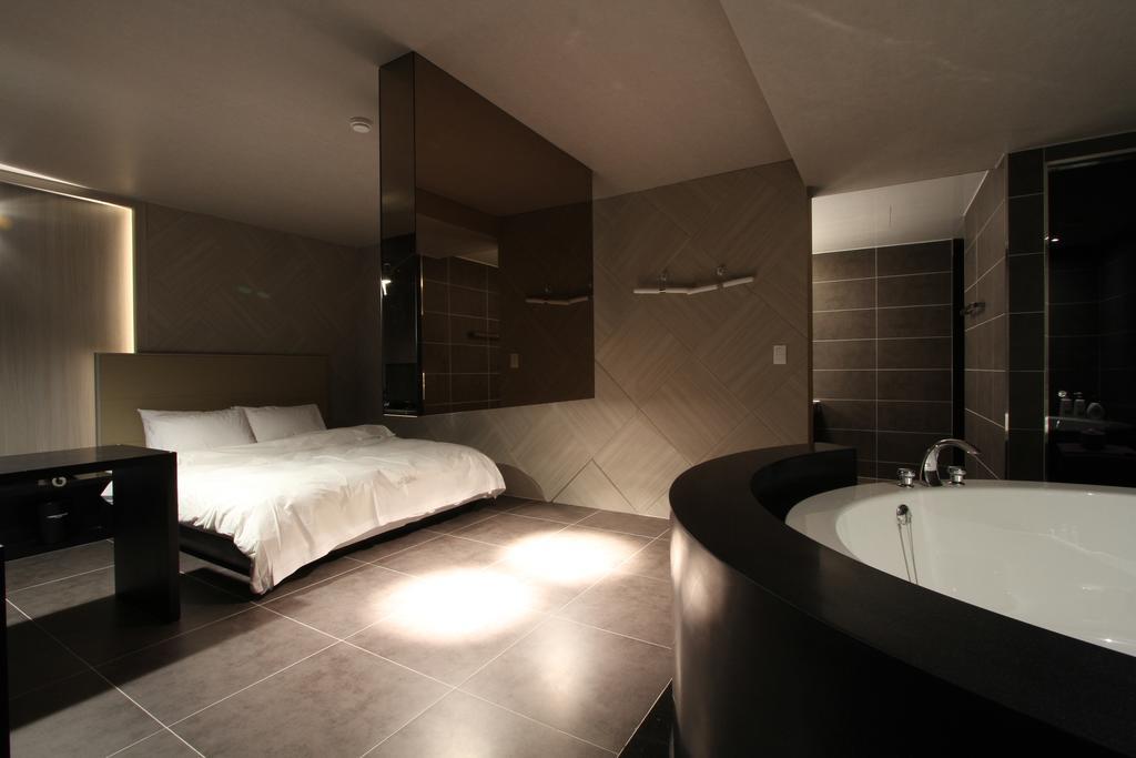 Valentine Hotel Kōyō Chambre photo